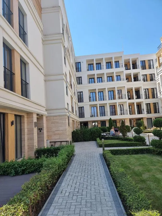 Новая Уютная Квартира В Комплексе Evergreen Apartment